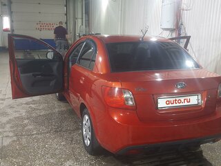 2011 Kia Rio II Рестайлинг, красный, 820000 рублей, вид 4