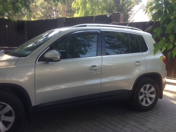 2010 Volkswagen Tiguan I, жёлтый, 1300000 рублей - вид 1