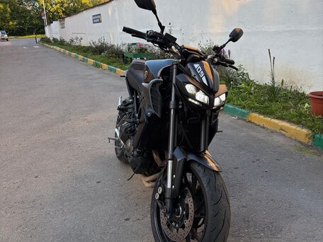 2018 Yamaha MT-09 (FZ-09), чёрный, 780000 рублей, вид 1