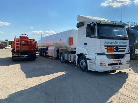 2007 Mercedes-Benz Axor, белый, 2150000 рублей, вид 3