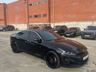 2021 Kia K5 III, чёрный, 2600000 рублей, вид 4