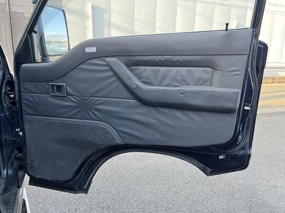 1997 Mitsubishi Delica III, синий - вид 16