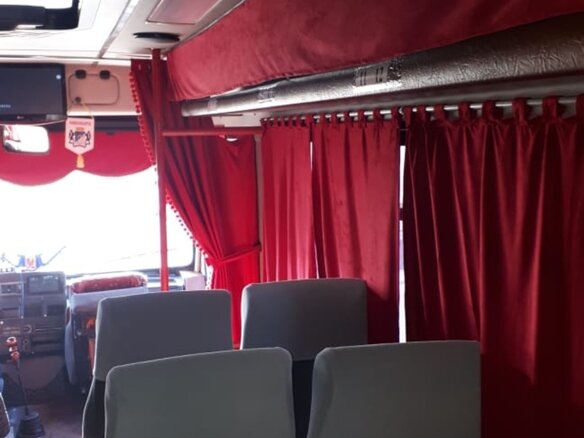 2001 Iveco Daily, красный, 1750000 рублей - вид 5