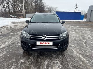 2010 Volkswagen Touareg II, чёрный, 2200000 рублей, вид 2
