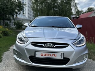 2014 Hyundai Solaris I, серебристый, 995000 рублей, вид 1