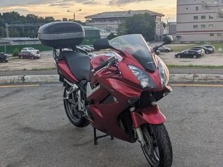 2008 Honda VFR 800, красный, 420000 рублей, вид 1