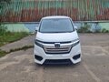 2018 Honda Stepwgn V Рестайлинг, белый, 2600000 рублей - вид 1