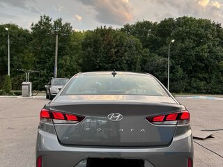 2018 Hyundai Sonata VII (LF) Рестайлинг, серый, 1750000 рублей, вид 5