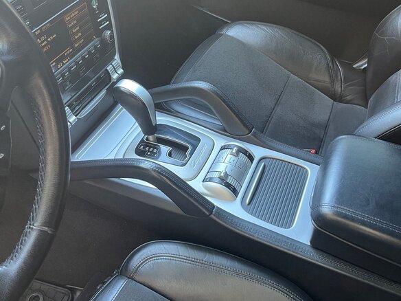 2009 Porsche Cayenne Turbo I Рестайлинг (957), серебристый, 2200000 рублей - вид 8