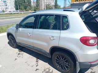 2010 Volkswagen Tiguan I, серебристый, 1150000 рублей, вид 3