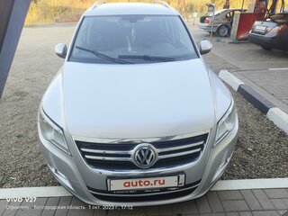 2010 Volkswagen Tiguan I, серебристый, 1400000 рублей, вид 1