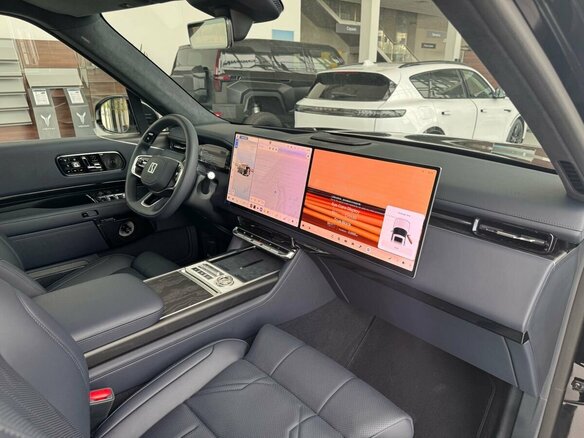 2025 Zeekr 9X 70 kWh, чёрный, 13800000 рублей - вид 33