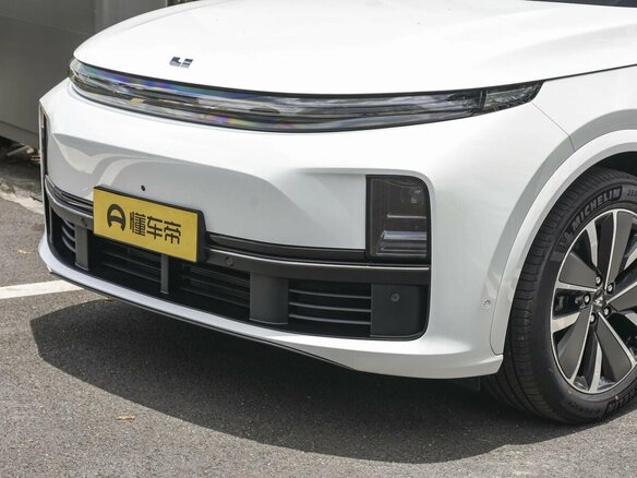 2026 Li Auto (Lixiang) L7 52.3 kWh I Рестайлинг, белый, 9220000 рублей - вид 1