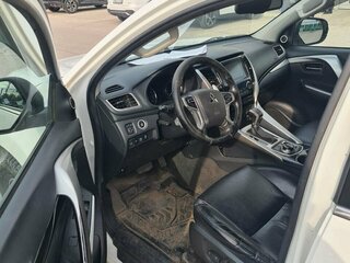 2016 Mitsubishi Pajero Sport III, белый, 2077000 рублей, вид 5