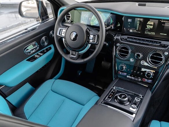2025 Rolls-Royce Cullinan Black Badge I Рестайлинг (Series II), чёрный, 59990000 рублей - вид 24