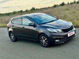 2016 Kia Rio III Рестайлинг, коричневый, 1030000 рублей, вид 2