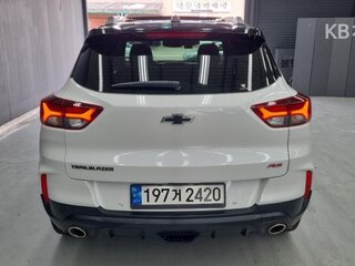2022 Chevrolet TrailBlazer III, белый, 1660000 рублей, вид 4