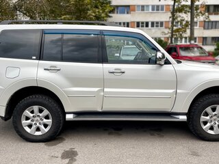 2021 Mitsubishi Pajero IV Рестайлинг 2, белый, 3500000 рублей, вид 3