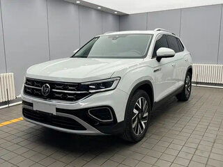 2023 Volkswagen Tayron I Рестайлинг, белый, 2500000 рублей, вид 1