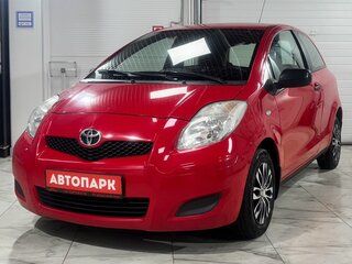 2010 Toyota Yaris II Рестайлинг, красный, 479000 рублей, вид 2