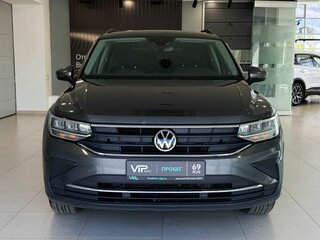 2021 Volkswagen Tiguan II Рестайлинг, серый, 2767000 рублей, вид 2