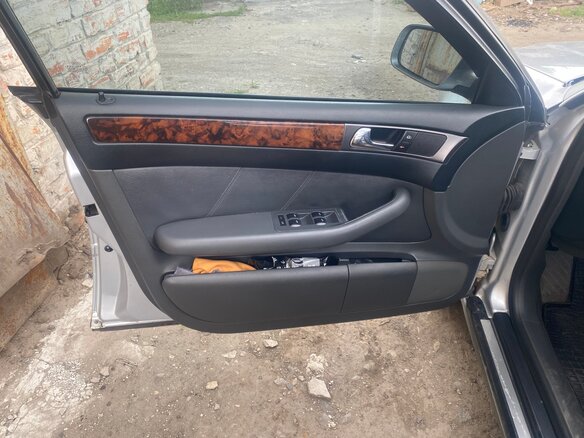 2001 Audi A6 II (C5), серебристый, 330000 рублей - вид 8