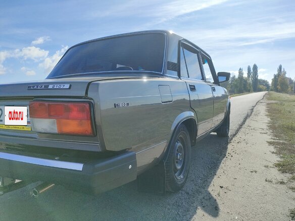 2011 Lada (ВАЗ) 2107, серый, 350000 рублей - вид 3