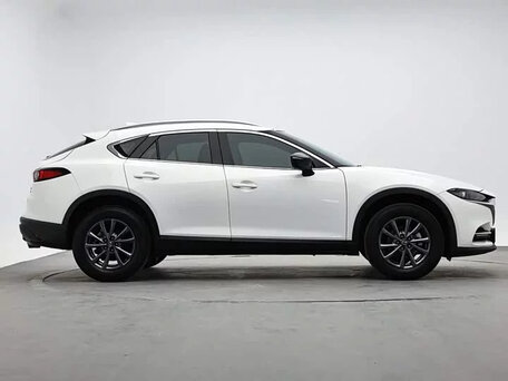2023 Mazda CX-4 I Рестайлинг, белый, 1700000 рублей, вид 3