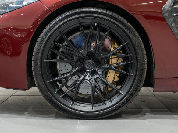2020 BMW M8 Competition I (F91/F92/F93), красный, 9800000 рублей - вид 32