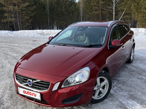 2012 Volvo V60 I, красный, 1300000 рублей - вид 2