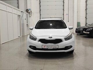 2014 Kia Ceed II, белый, 820000 рублей, вид 2