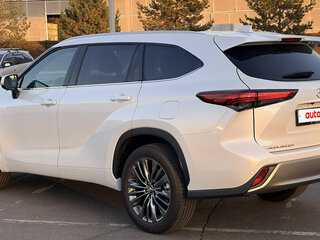 2025 Toyota Highlander IV (XU70), белый, 5150000 рублей, вид 4