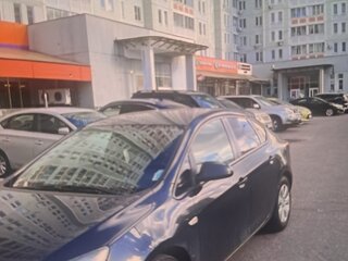 2013 Opel Astra J Рестайлинг, чёрный, 600000 рублей, вид 3