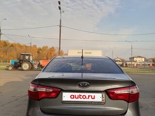 2012 Kia Rio 4-speed III, серый, 720000 рублей, вид 3