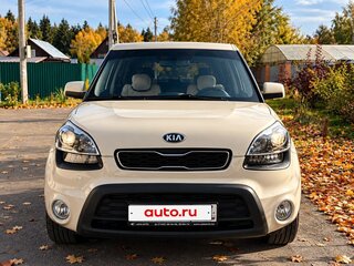 2013 Kia Soul I Рестайлинг, бежевый, 950000 рублей, вид 4