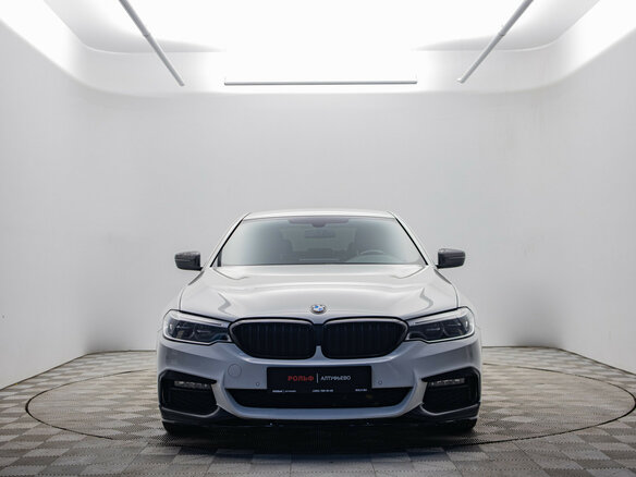 2019 BMW 5 серии 530i xDrive VII (G30/G31/G38), белый - вид 1
