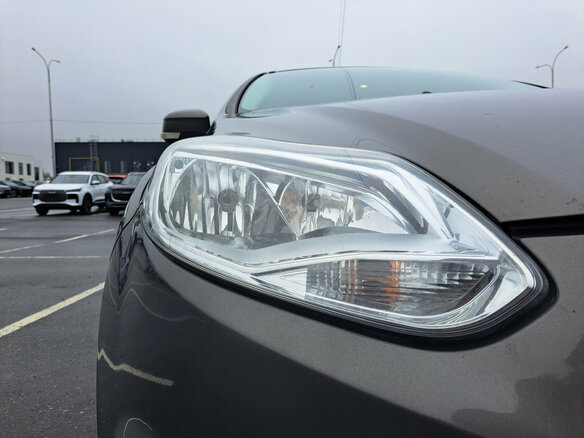 2013 Ford Focus III, коричневый - вид 16
