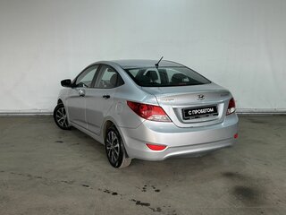 2013 Hyundai Solaris I, серебристый, 690000 рублей, вид 5