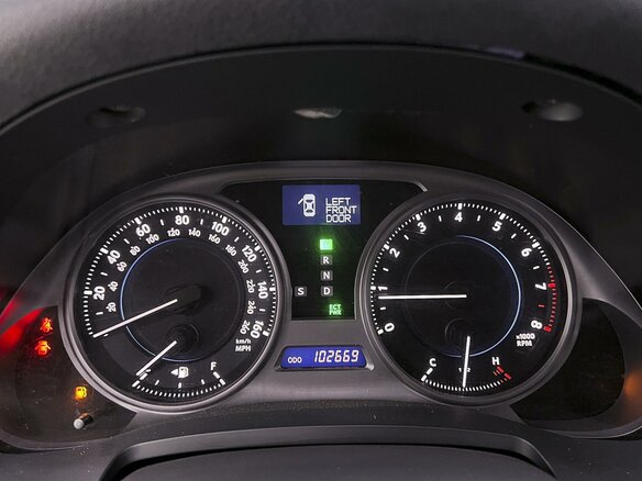 2010 Lexus IS 250 II Рестайлинг 2, серый, 1510000 рублей - вид 16