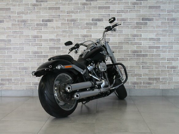 2020 Harley-Davidson Fat Boy, чёрный, 1965000 рублей - вид 5