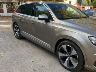 2015 Audi Q7 II (4M), серый, 3600000 рублей, вид 4