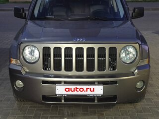 2008 Jeep Liberty (Patriot), бежевый, 757000 рублей, вид 1