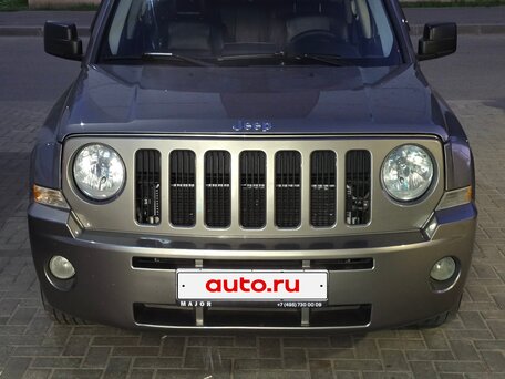 2008 Jeep Liberty (Patriot), бежевый, 727000 рублей, вид 1