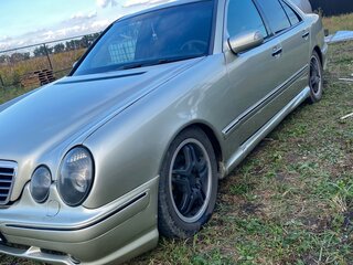 2000 Mercedes-Benz E-Класс 200 II (W210, S210) Рестайлинг, серебристый, 550000 рублей, вид 2
