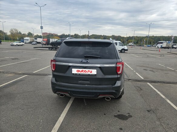 2019 Ford Explorer V Рестайлинг 2, серый, 2900000 рублей - вид 2