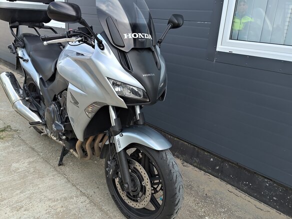 2011 Honda CBF 1000, серебристый, 580000 рублей - вид 1