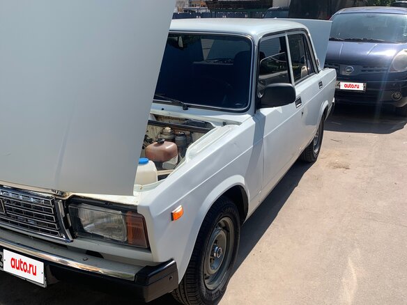 2005 Lada (ВАЗ) 2107, белый, 220000 рублей - вид 1