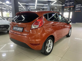 2016 Ford Fiesta Mk6 Рестайлинг, оранжевый, 799000 рублей, вид 4