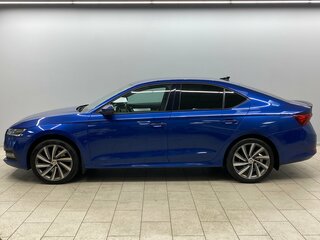 2021 Skoda Octavia IV (A8), синий, 2282000 рублей, вид 2