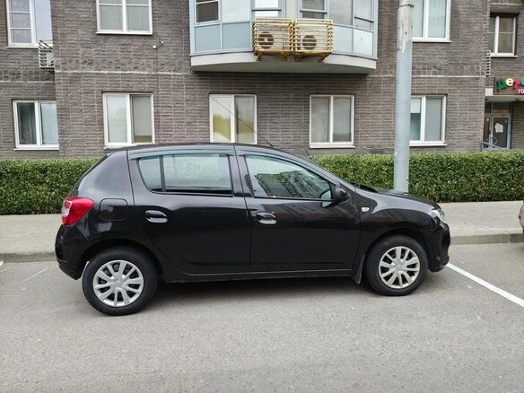 2020 Renault Sandero II Рестайлинг, чёрный, 1350000 рублей - вид 3